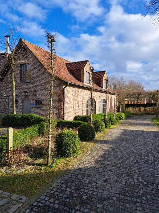 Kamer met Kingsize Bed en Uitzicht op de Tuin